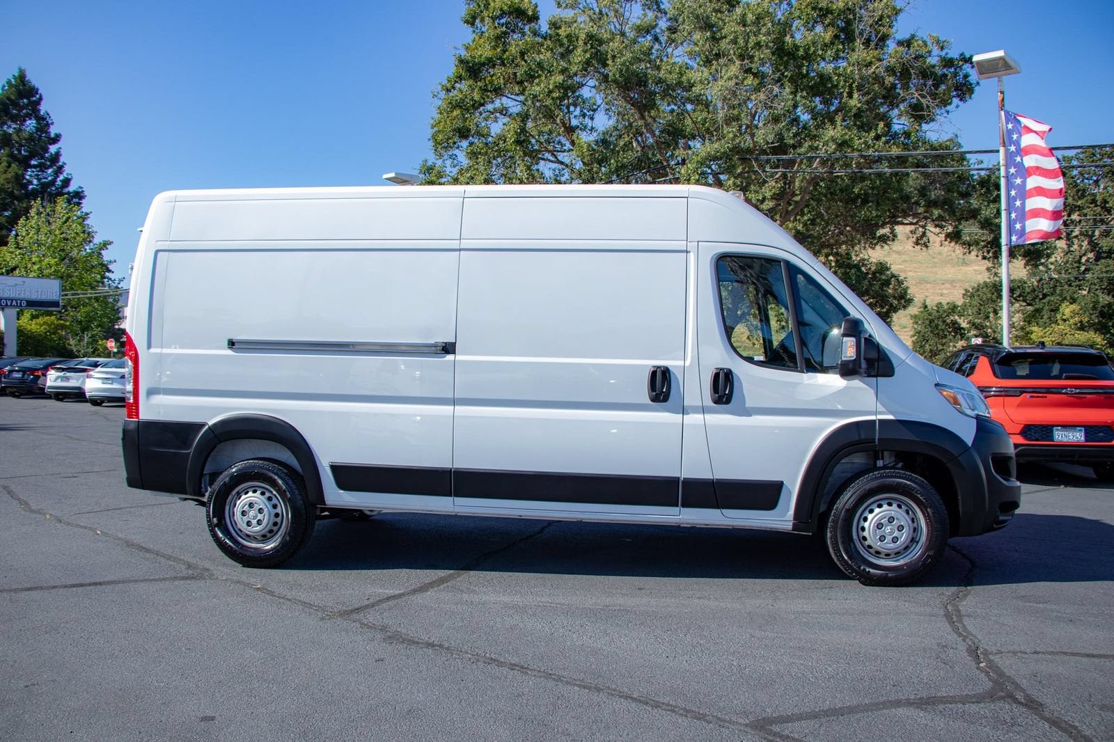 2026 RAM ProMaster Cargo Van Tradesman