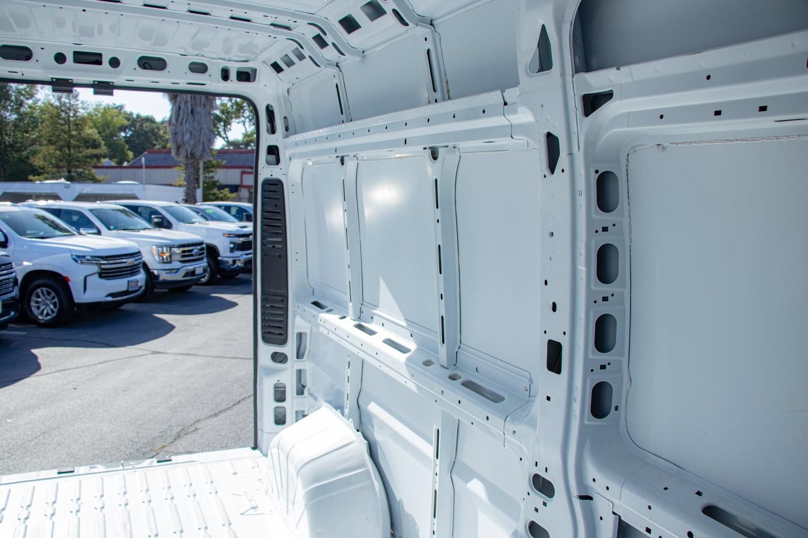 2026 RAM ProMaster Cargo Van Tradesman