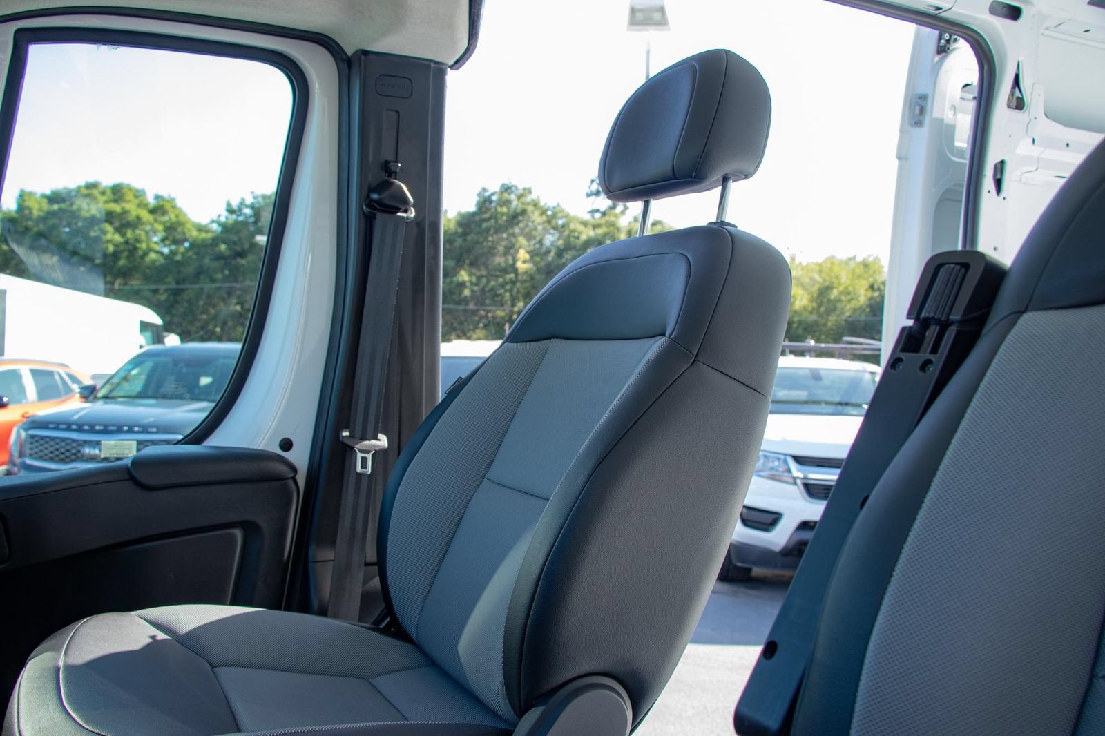 2026 RAM ProMaster Cargo Van Tradesman