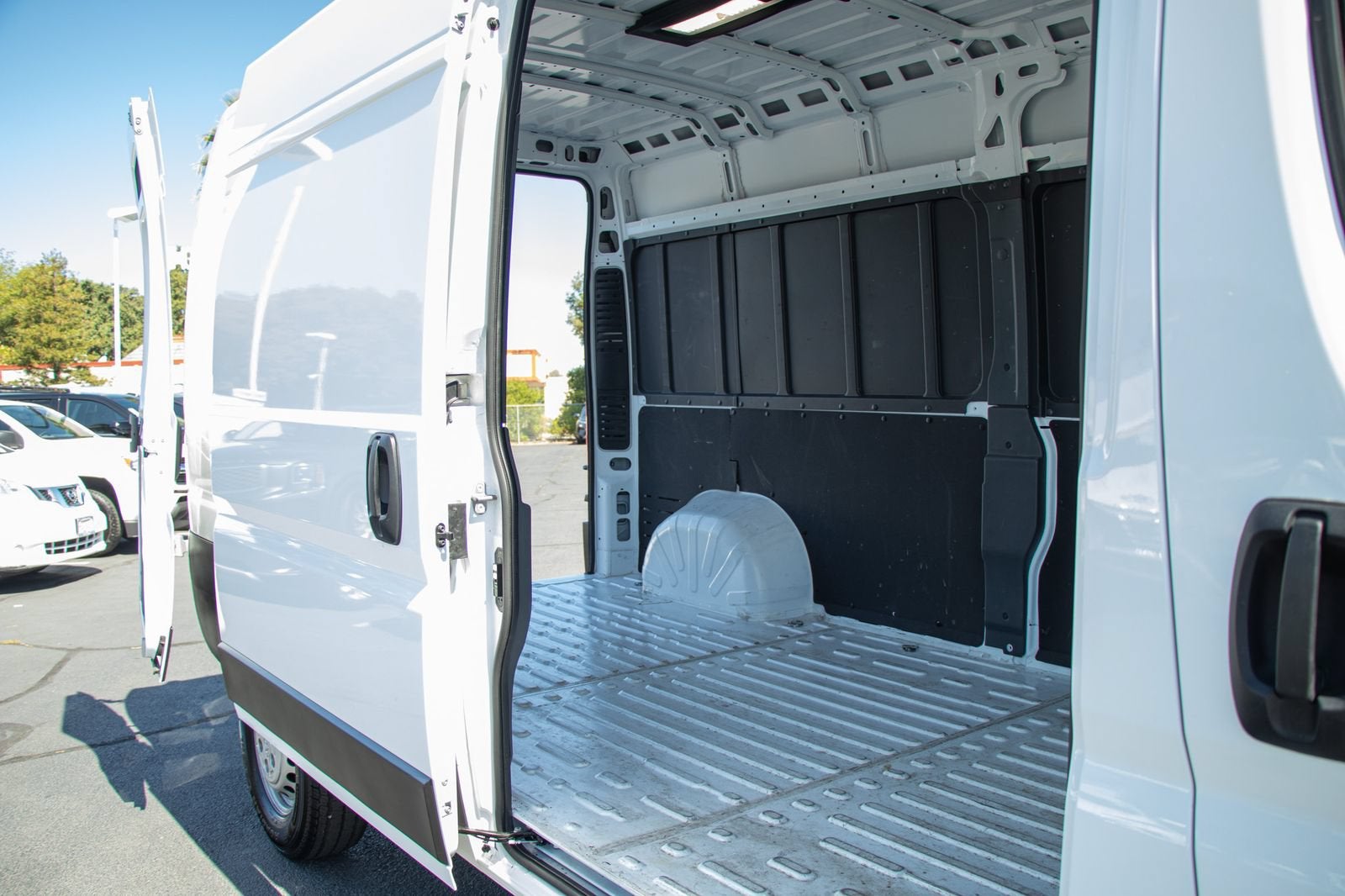 2026 RAM ProMaster Cargo Van Tradesman