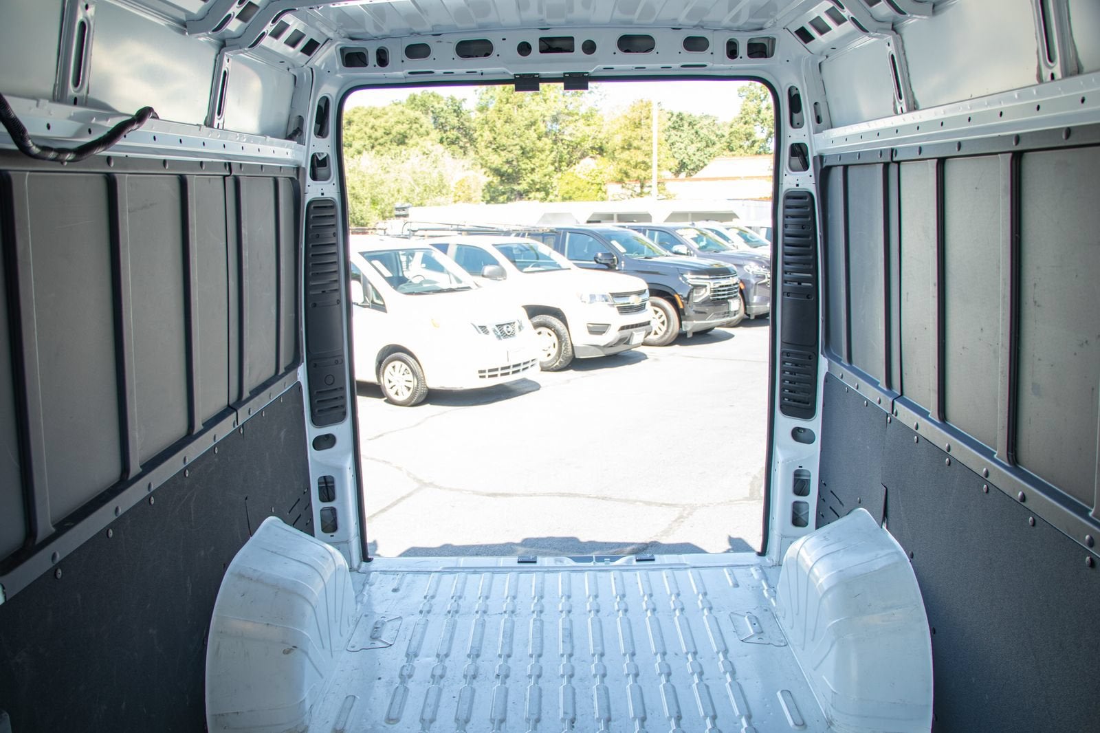 2026 RAM ProMaster Cargo Van Tradesman