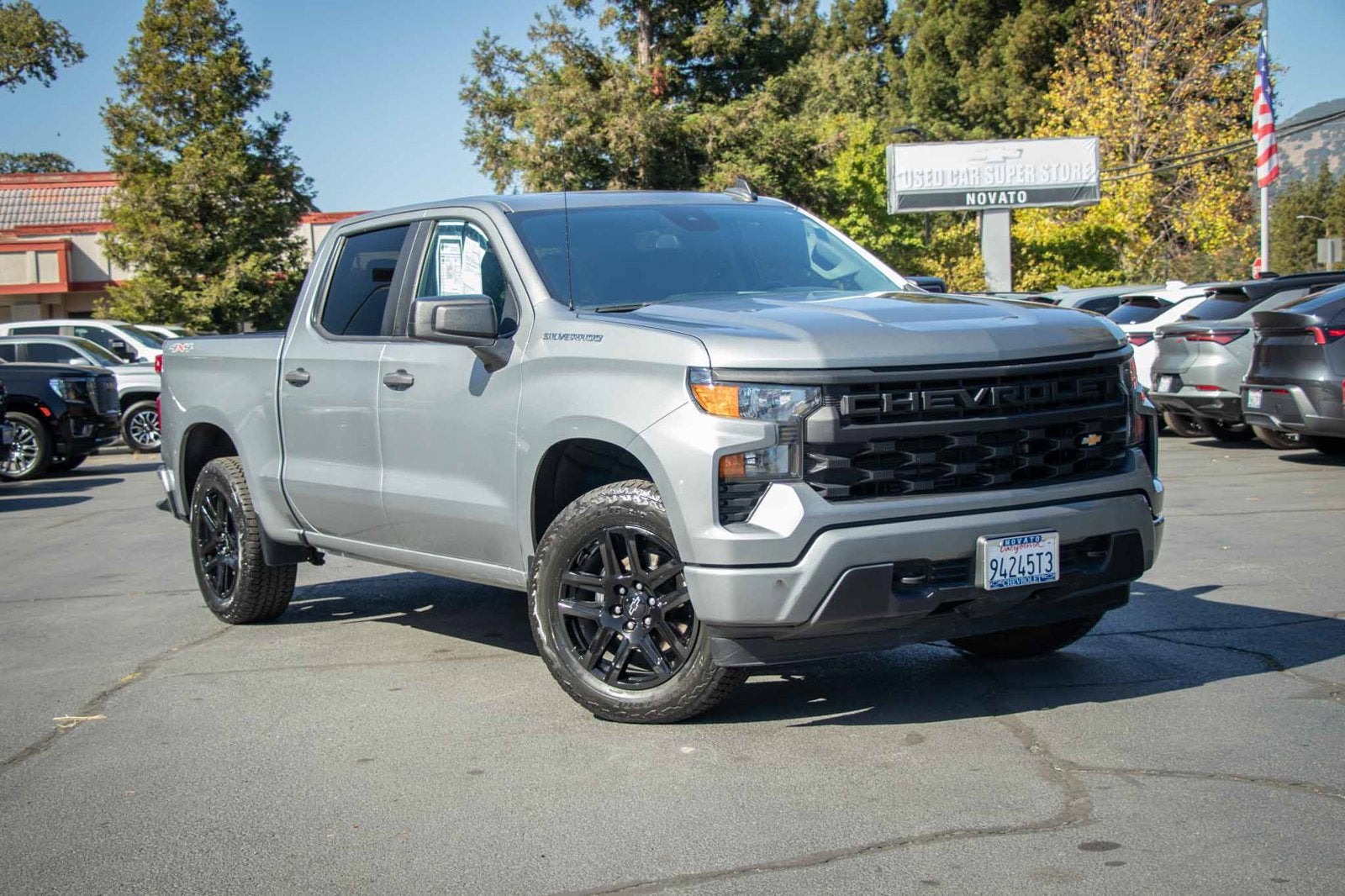 2023 Chevrolet Silverado 1500 Custom