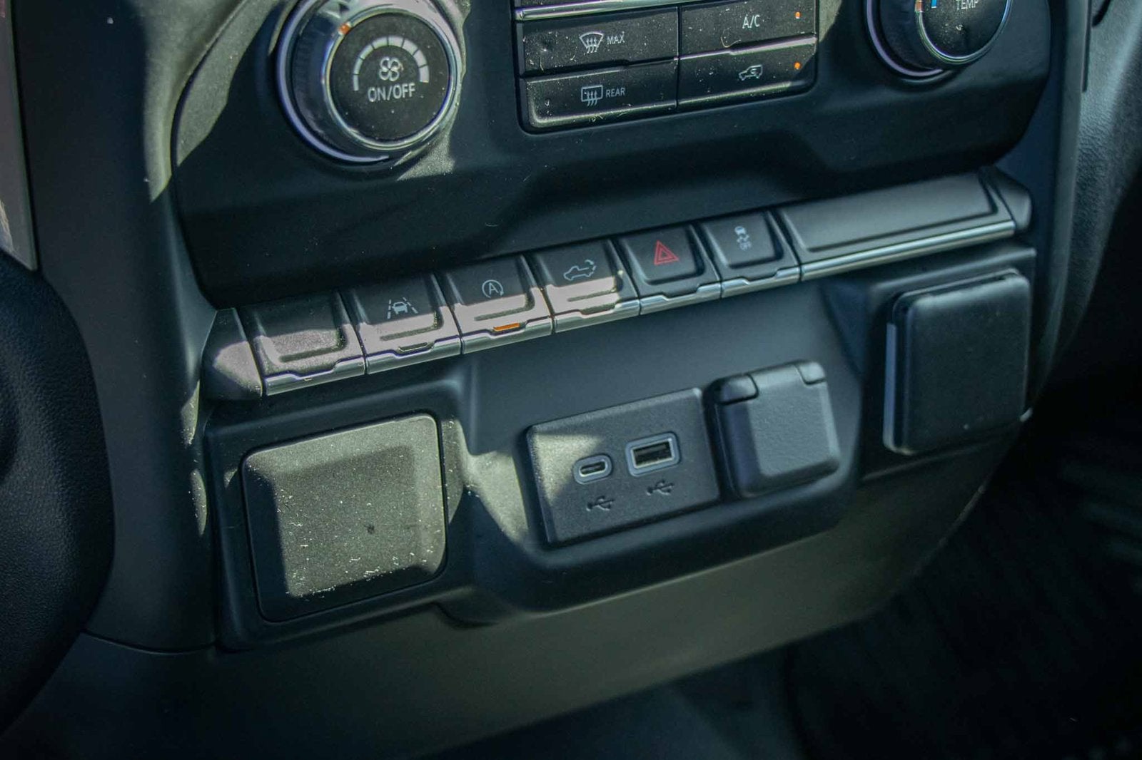 2023 Chevrolet Silverado 1500 Custom - Photo 30