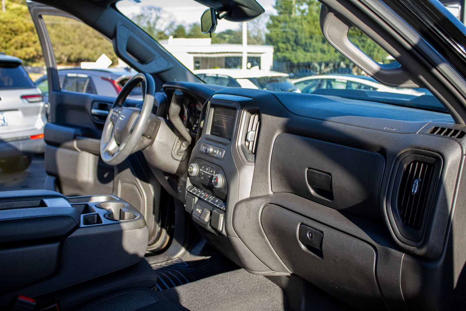 2022 Chevrolet Silverado 1500 Custom Trail Boss
