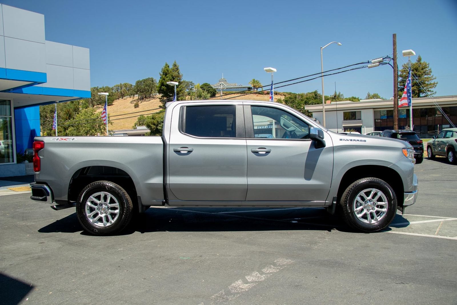 2026 Chevrolet Silverado 1500 LT (2FL)