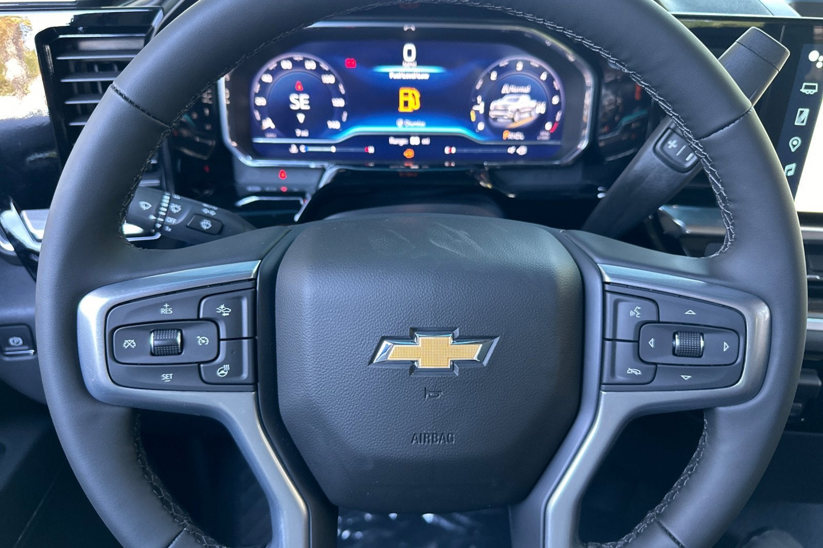 2025 Chevrolet Silverado 1500 LT (2FL)