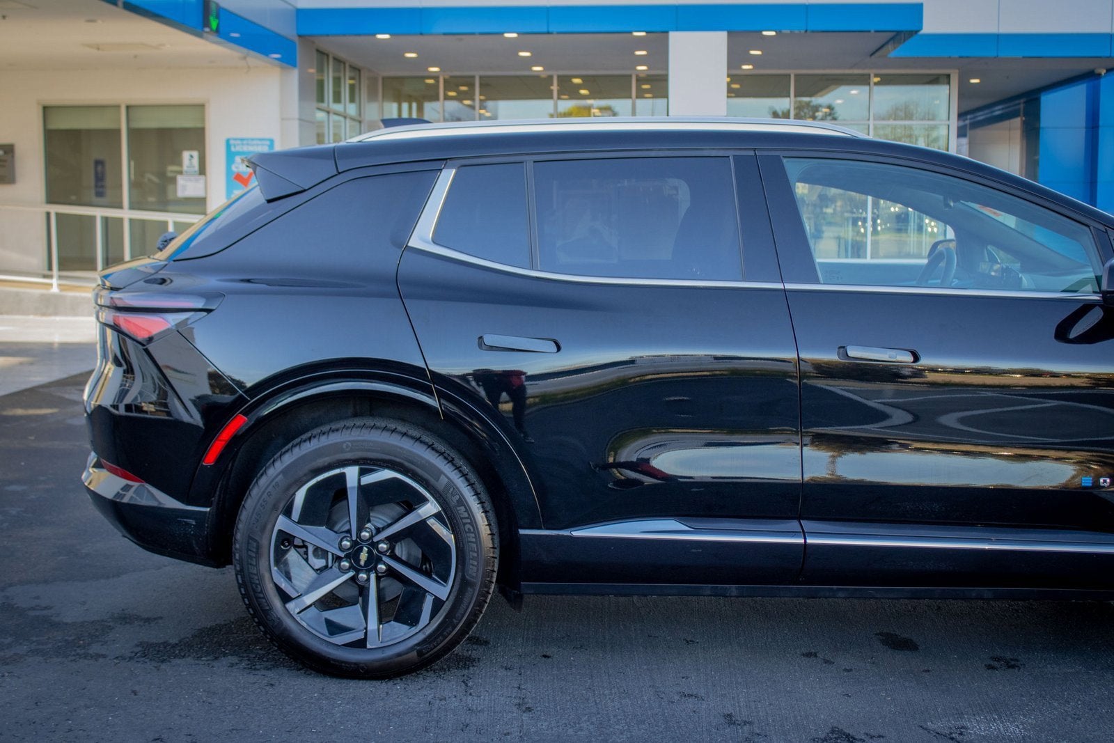 2025 Chevrolet Equinox EV LT