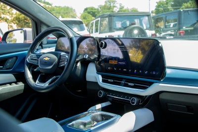 2024 Chevrolet Equinox EV 2LT