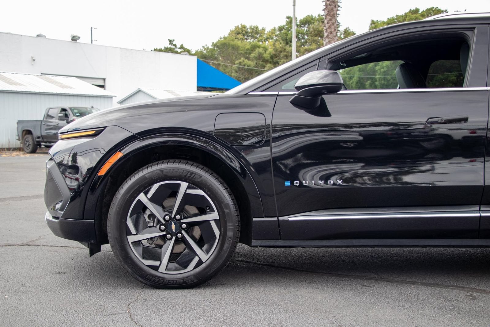 2024 Chevrolet Equinox EV LT - Photo 13