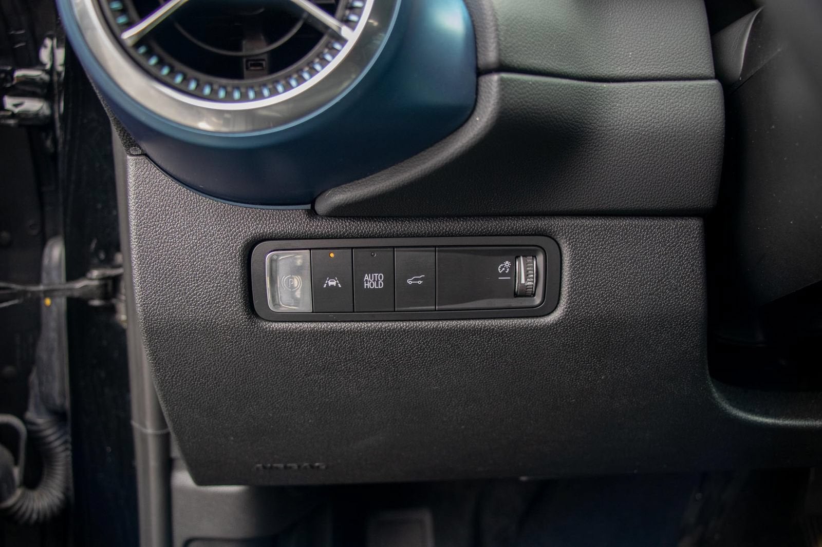 2024 Chevrolet Equinox EV LT - Photo 29