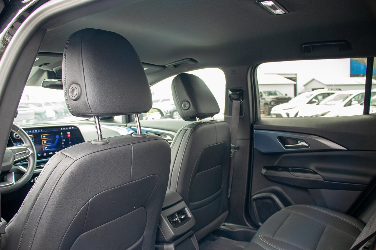 2024 Chevrolet Equinox EV LT - Photo 32