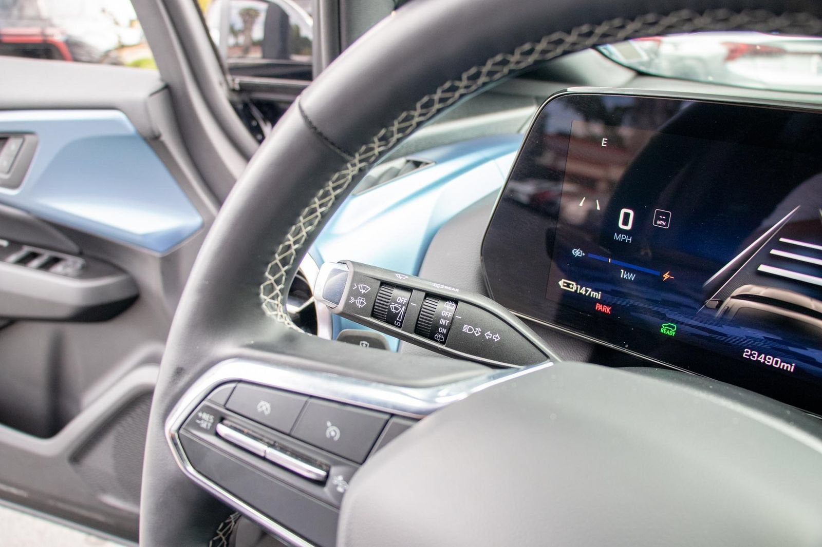 2024 Chevrolet Equinox EV LT - Photo 44