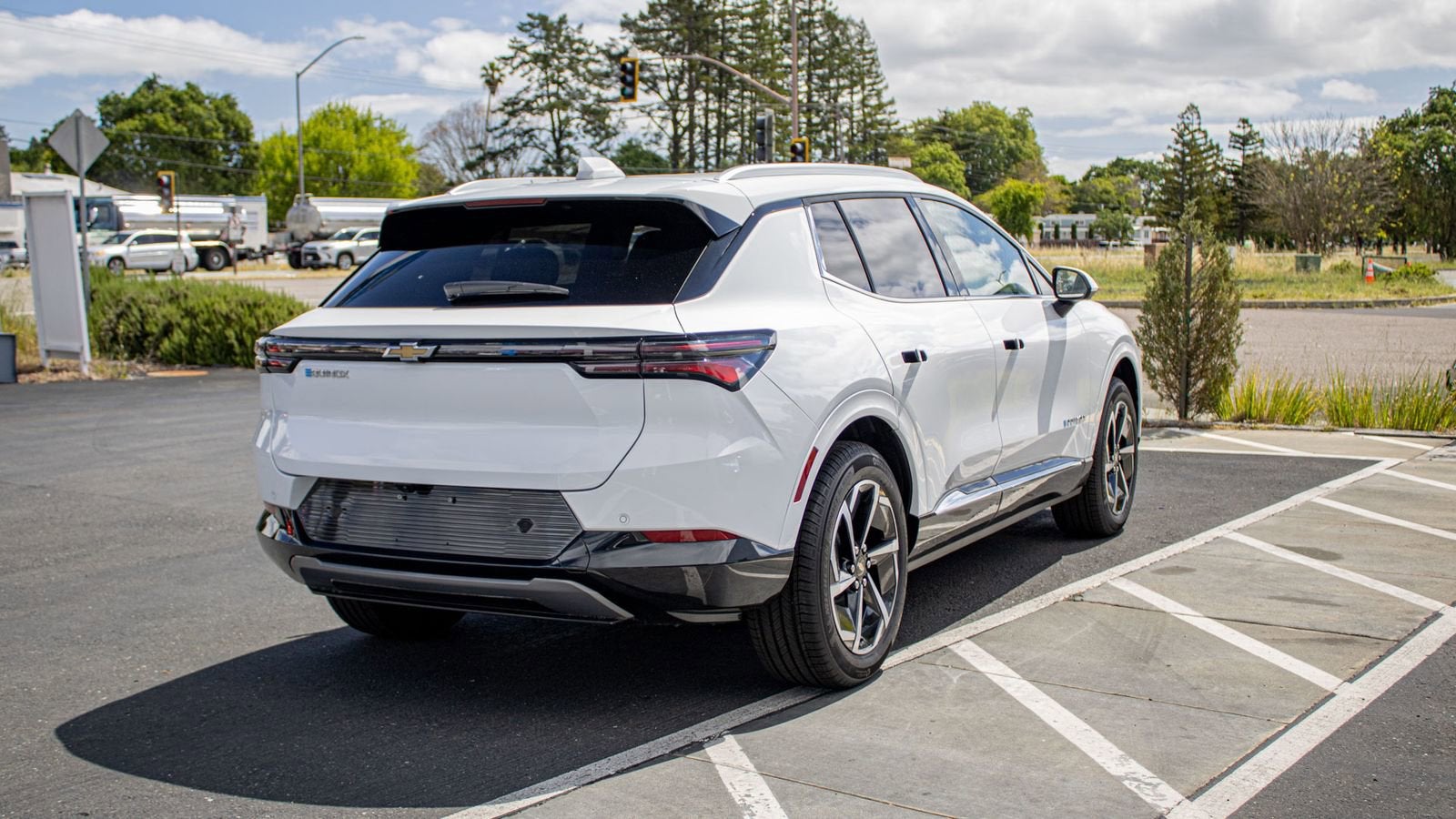 2025 Chevrolet Equinox EV LT