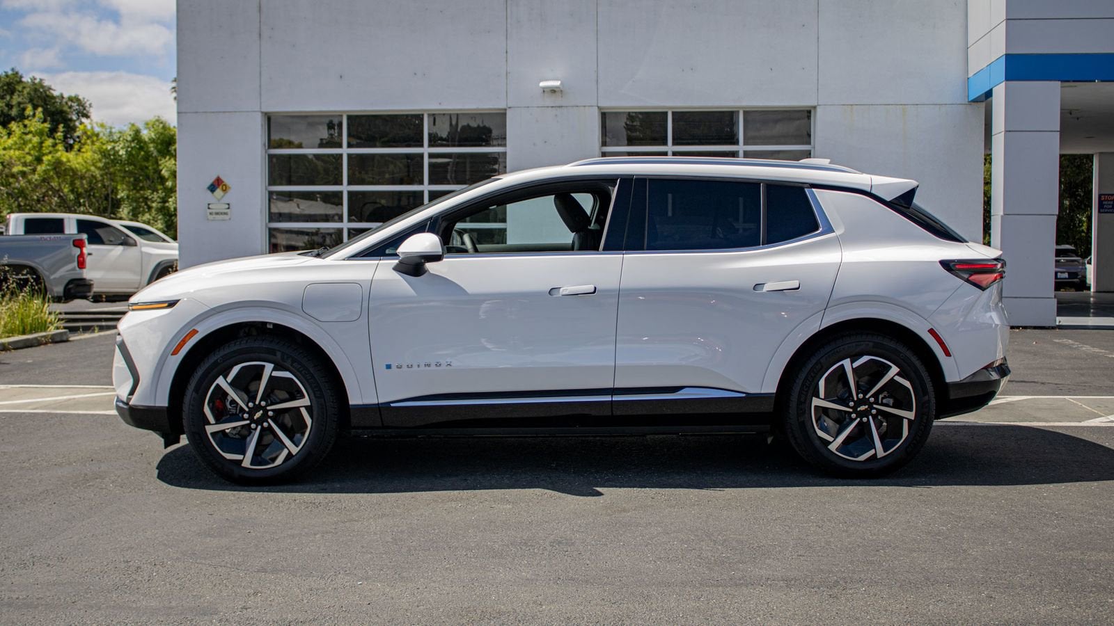 2025 Chevrolet Equinox EV LT