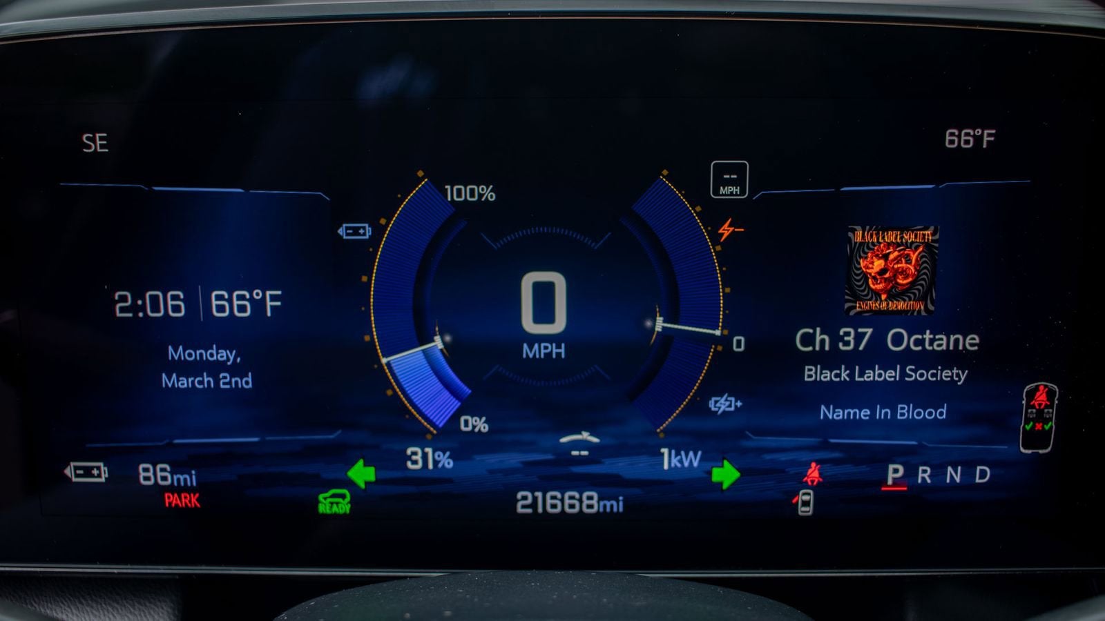 2025 Chevrolet Equinox EV RS