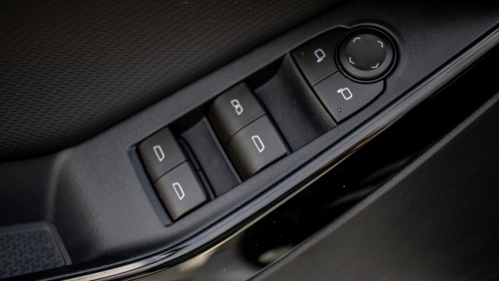 2026 Chevrolet Equinox LT - Photo 29