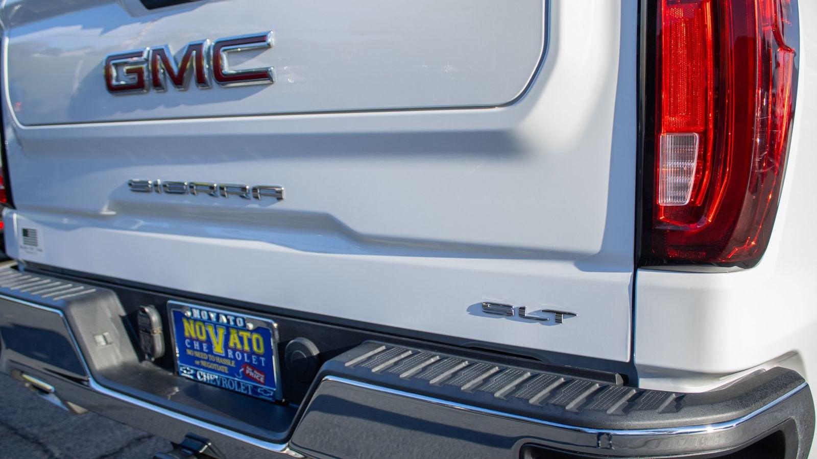 2024 GMC Sierra 1500 SLT