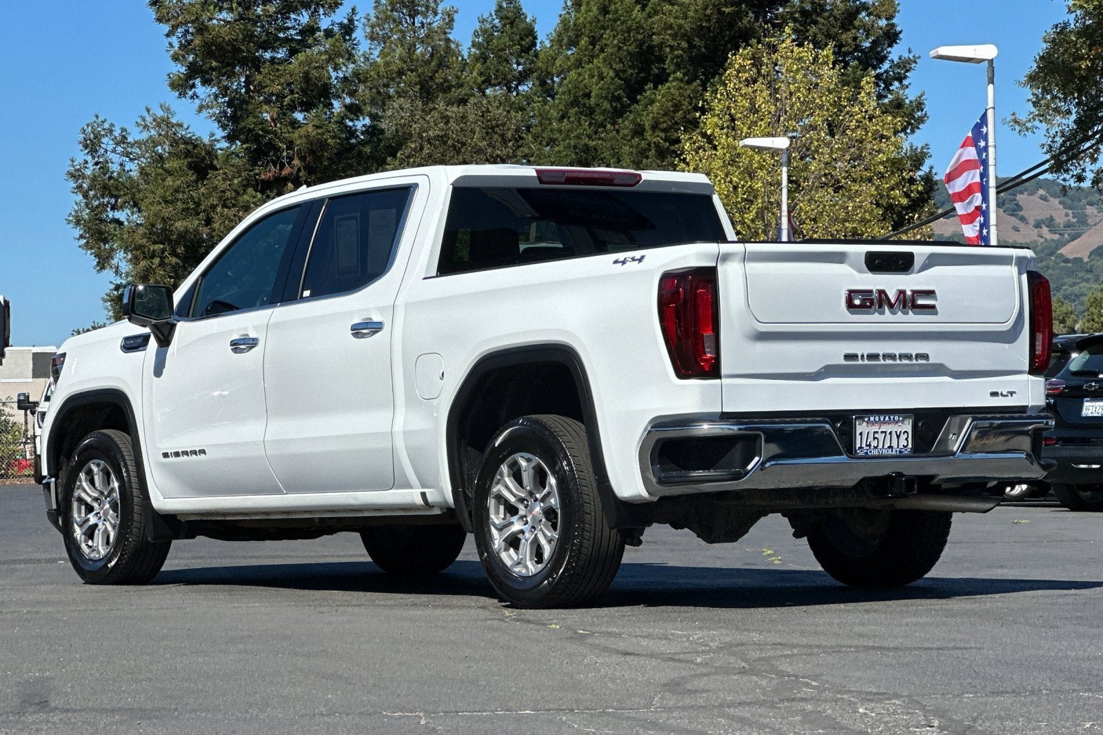 2025 GMC Sierra 1500 SLT
