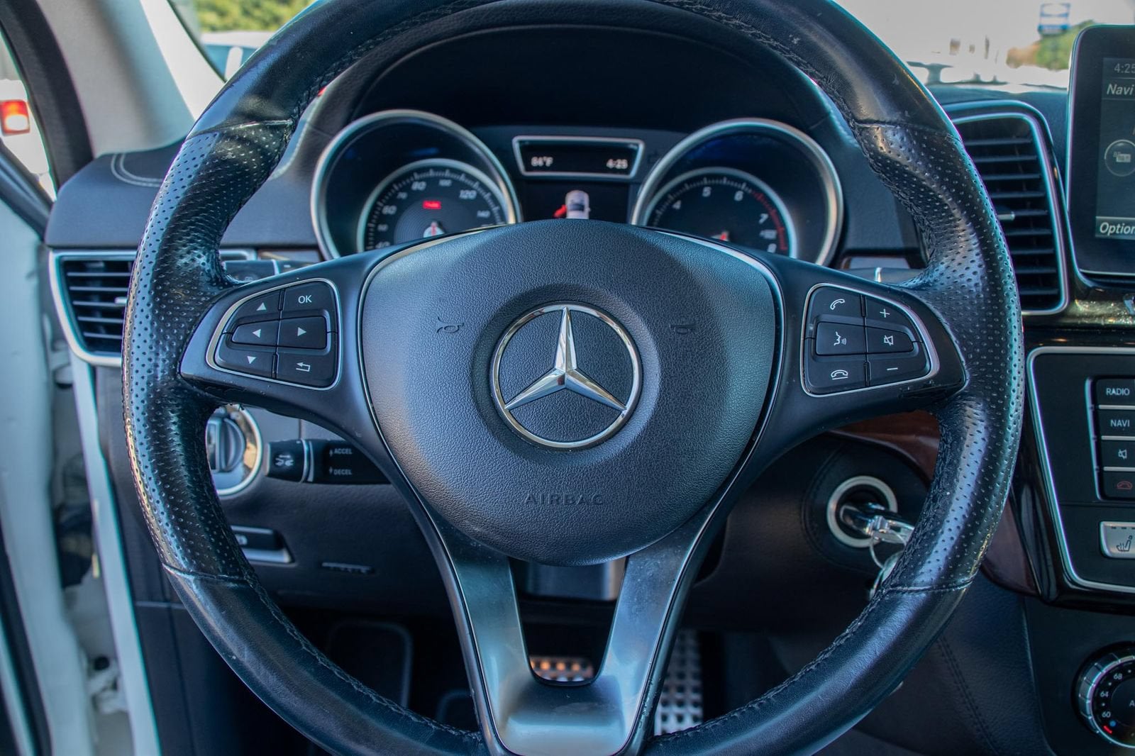 2017 Mercedes-Benz GLE 400 4MATIC®