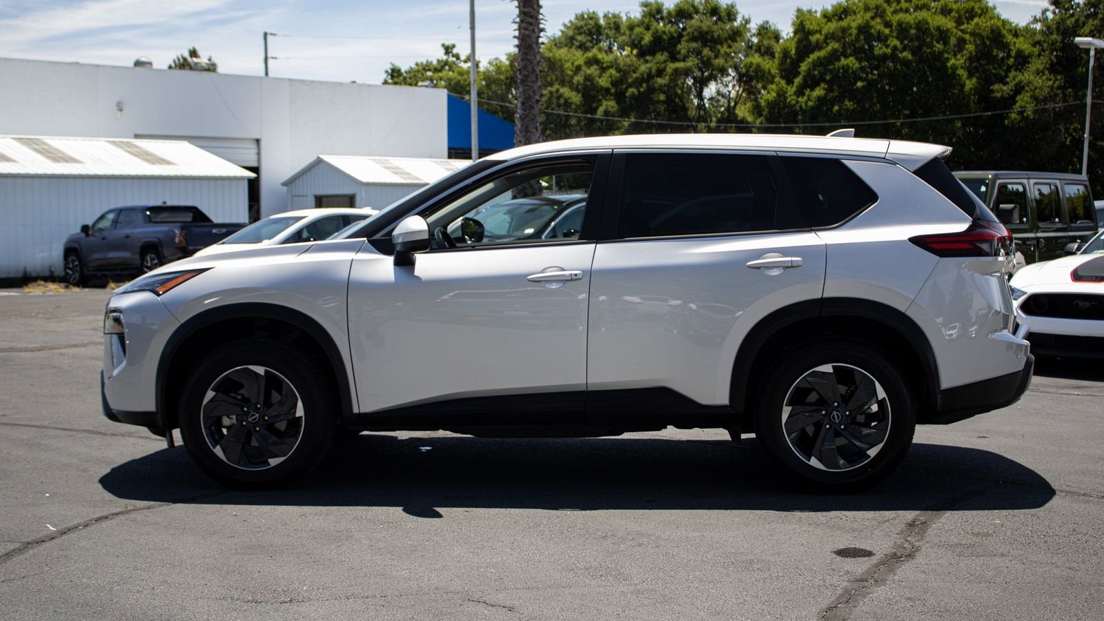 2025 Nissan Rogue SV Intelligent AWD