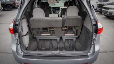 2015 Toyota Sienna LE AAS