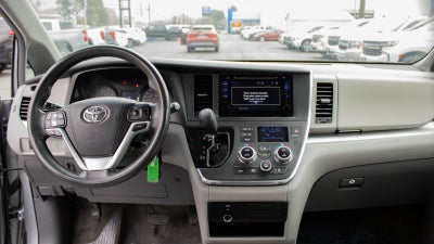 2015 Toyota Sienna LE AAS