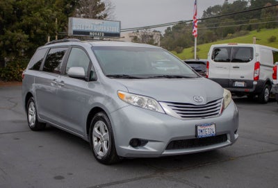 2015 Toyota Sienna LE AAS