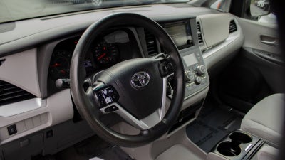 2015 Toyota Sienna LE AAS