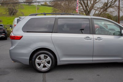2015 Toyota Sienna LE AAS
