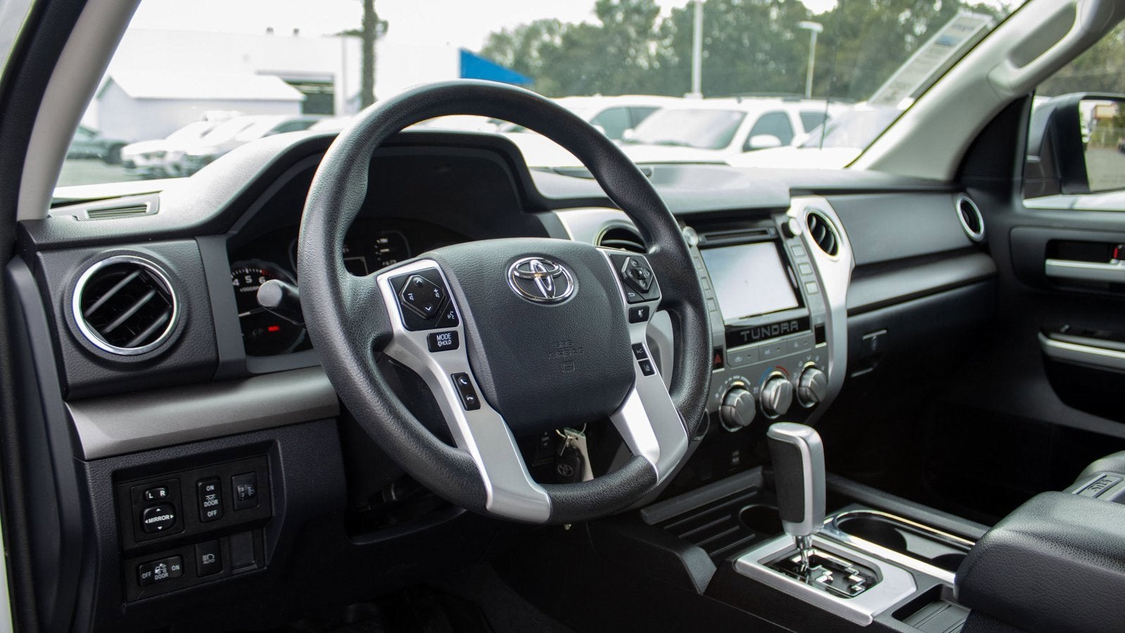 2018 Toyota Tundra SR5 5.7L V8