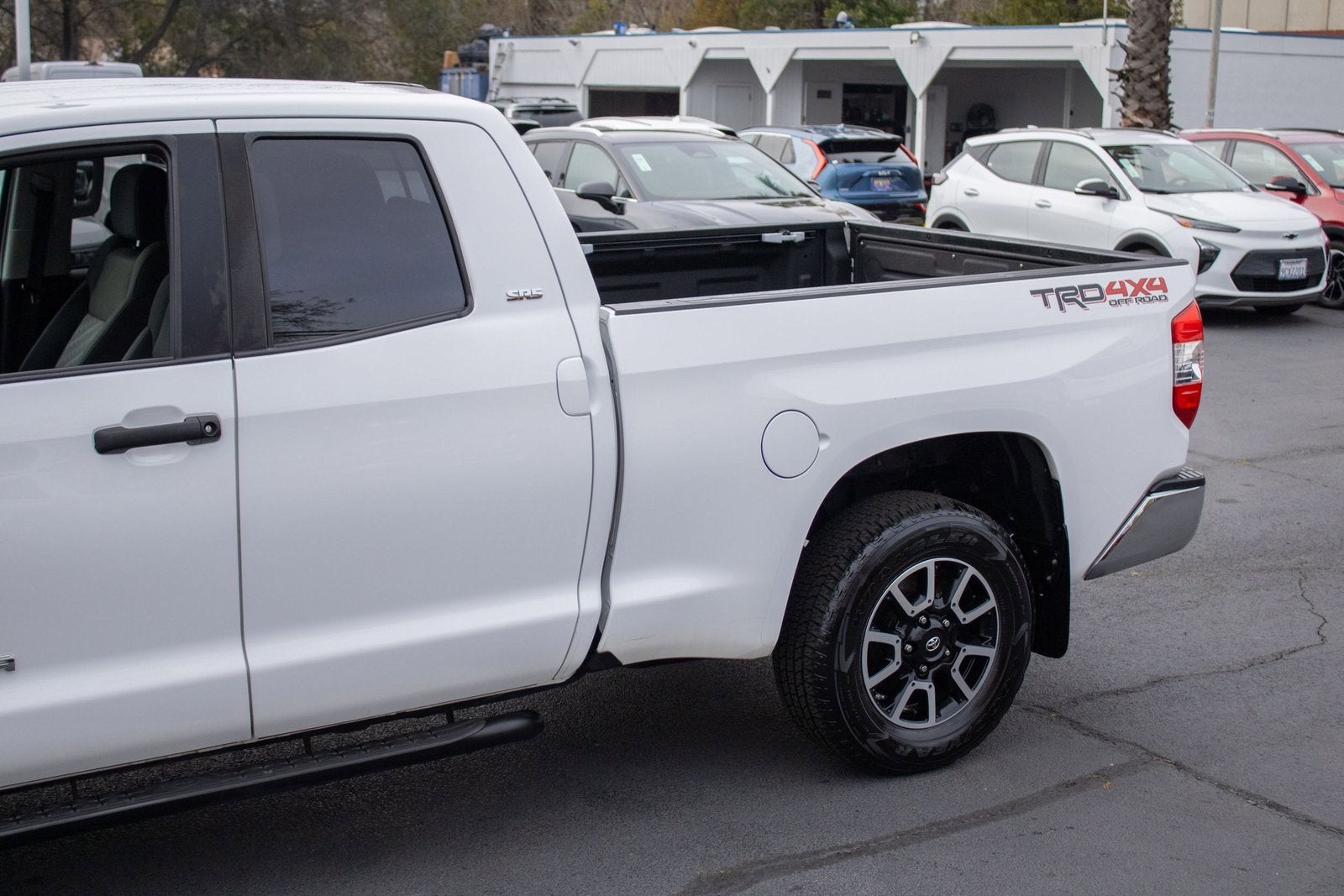 2018 Toyota Tundra SR5 5.7L V8