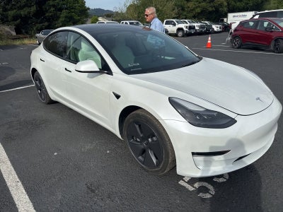 2022 Tesla Model 3 Long Range Dual Motor All-Wheel Drive