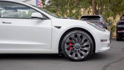 2021 Tesla Model 3 Performance