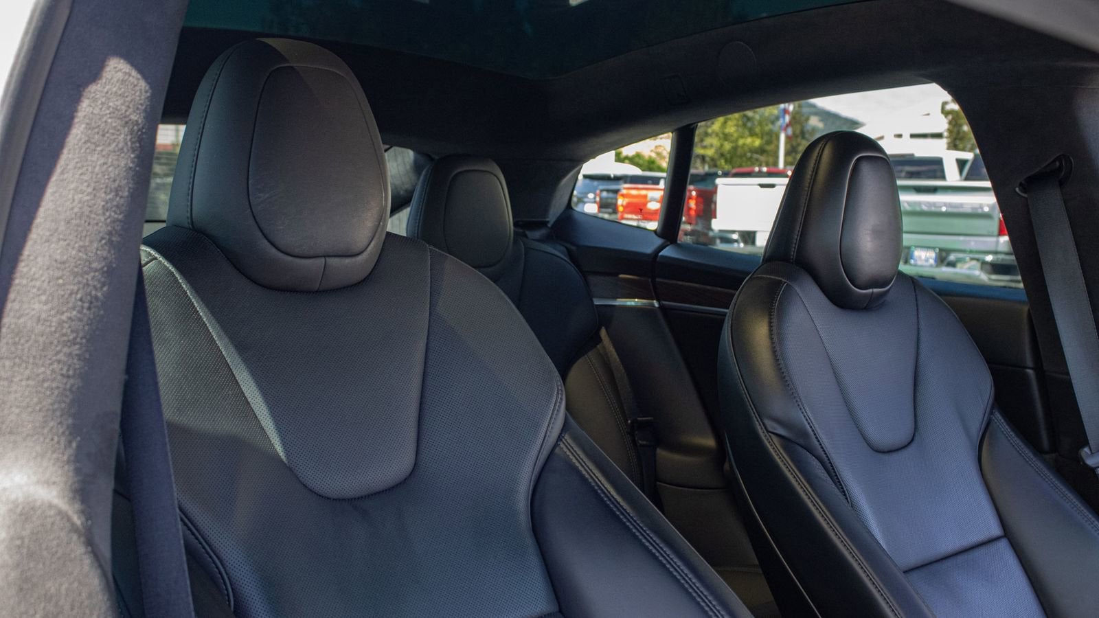 2022 Tesla Model S Base