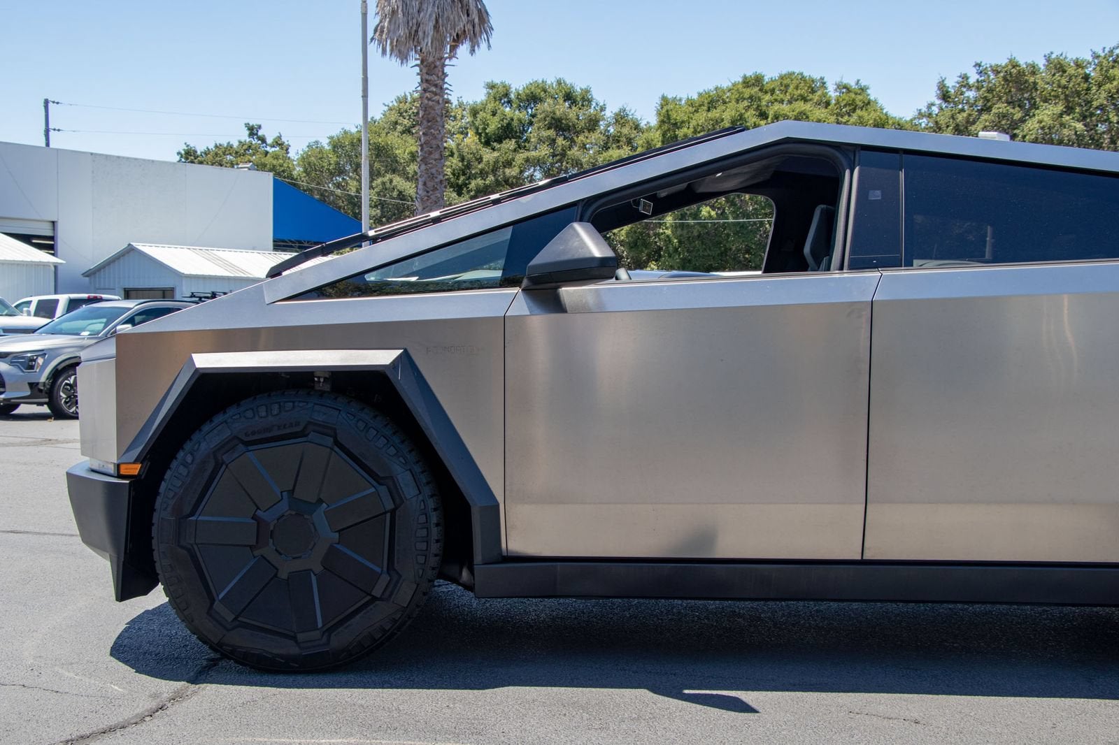 2024 Tesla Cybertruck All-Wheel Drive