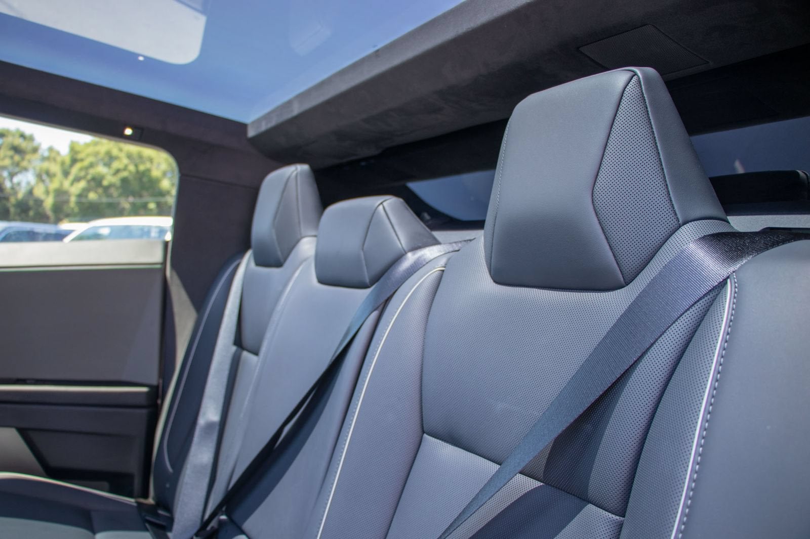 2024 Tesla Cybertruck All-Wheel Drive