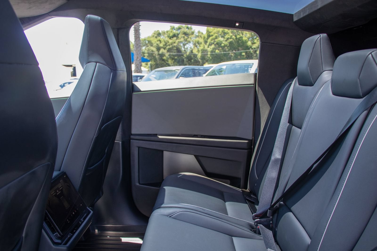 2024 Tesla Cybertruck All-Wheel Drive
