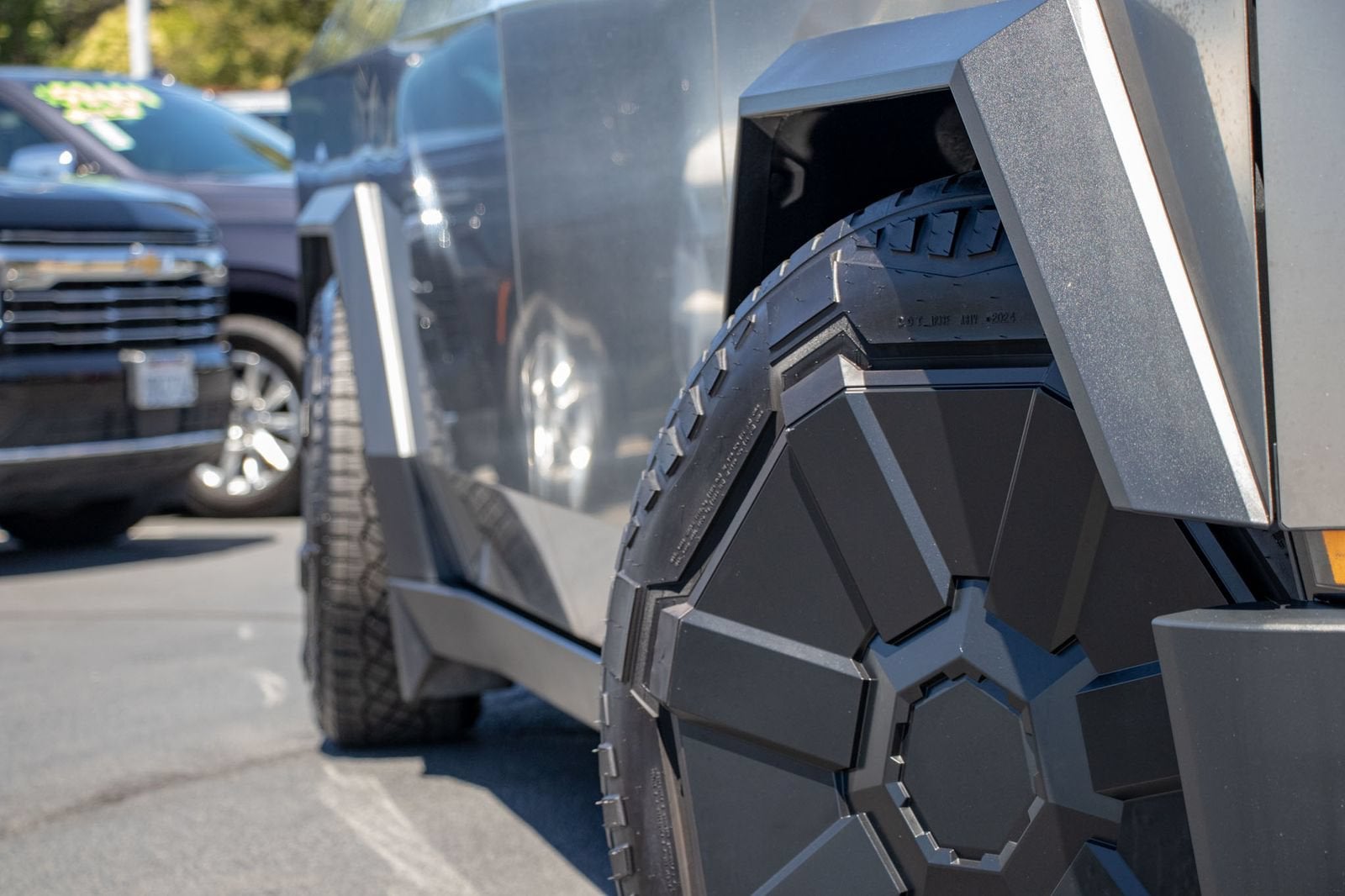 2024 Tesla Cybertruck All-Wheel Drive