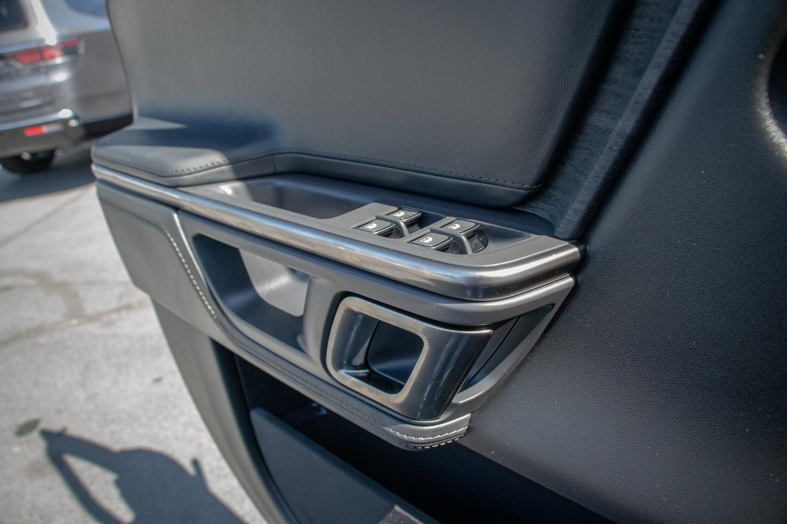 2024 Rivian R1S Adventure Dual Motor Max Pack