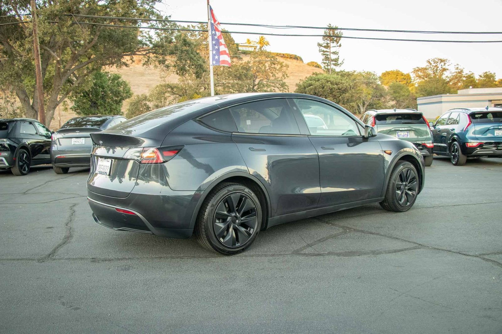 2025 Tesla Model Y Long Range