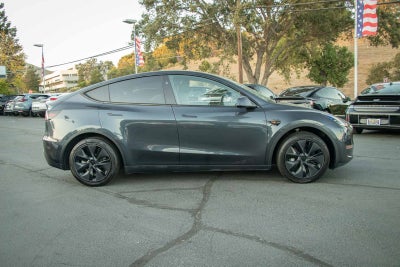 2025 Tesla Model Y Long Range