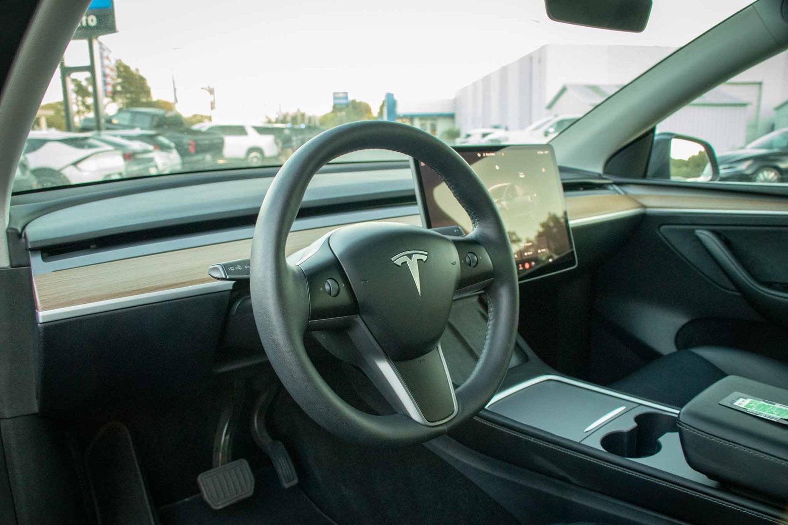 2025 Tesla Model Y Long Range