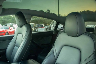 2025 Tesla Model Y Long Range