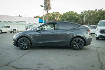 2025 Tesla Model Y Long Range