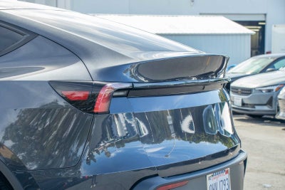 2026 Tesla Model Y Premium