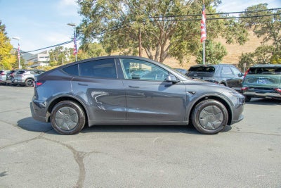 2026 Tesla Model Y Premium