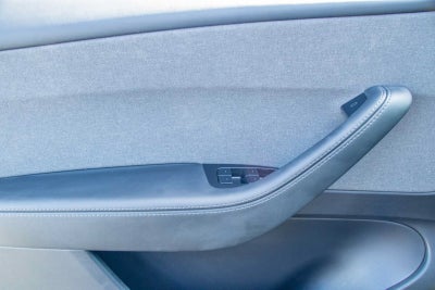 2026 Tesla Model Y Premium