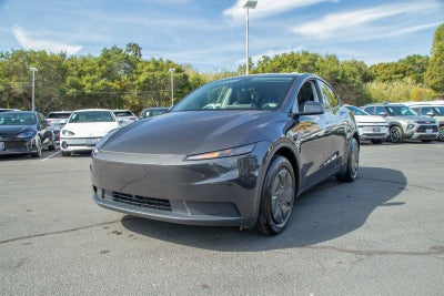 2026 Tesla Model Y Premium