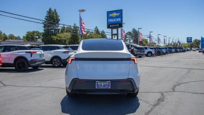 2026 Tesla Model Y Premium Rear-Wheel Drive