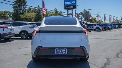 2026 Tesla Model Y Premium Rear-Wheel Drive